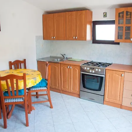 Apartman Rina *
