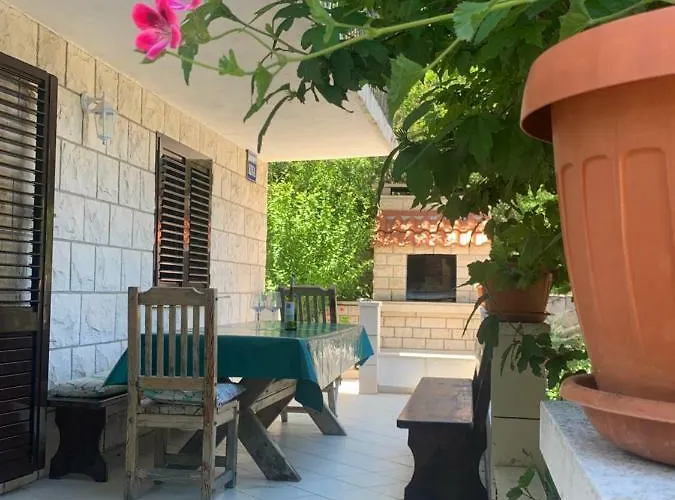 Rina 아파트 코츌라